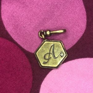 Trésors Initial A Charm